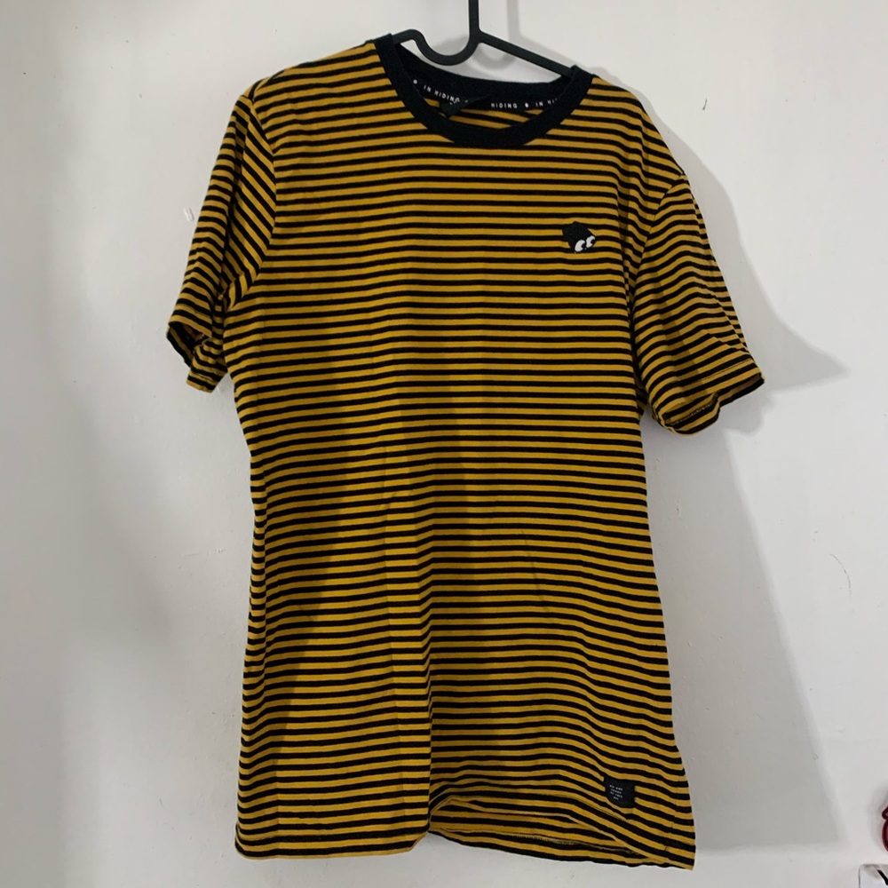 lazy oaf striped tee 🐝